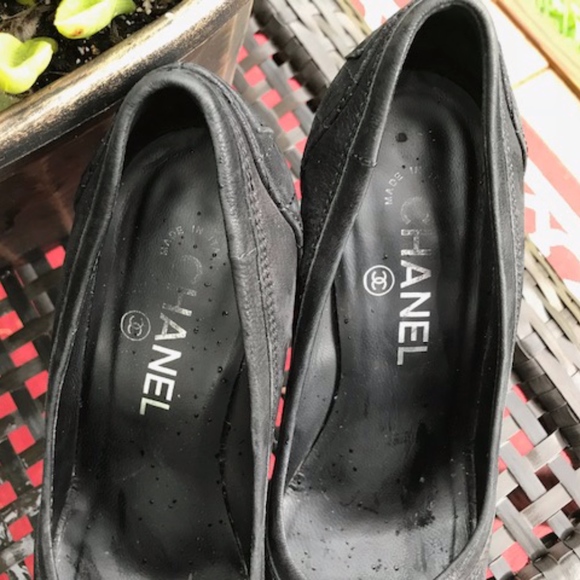 Black Chanel Suede Pumps Size 7 - Picture 5 of 8